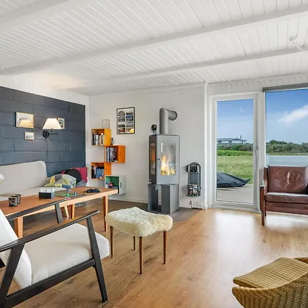Lovely With Large Terrace Close To The North Sea In Klitmoller Hébergement de vacances *