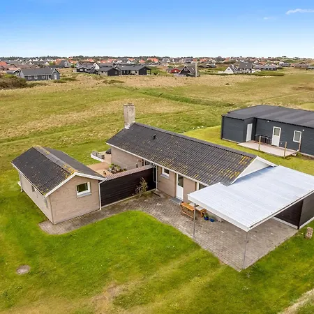 Lovely With Large Terrace Close To The North Sea In Klitmoller *