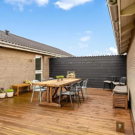 Lovely With Large Terrace Close To The North Sea In Klitmoller 티스테드
